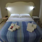 El Patio Hotel
