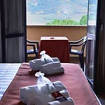 El Patio Hotel 3*