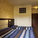 El Patio 3*