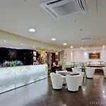 El Patio Hotel 3*