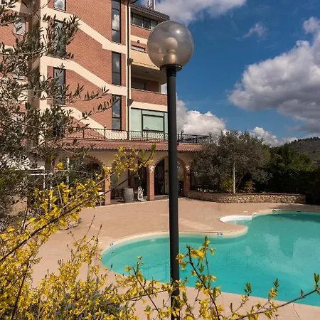 El Patio 3*