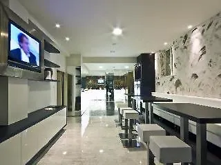 El Patio 3*